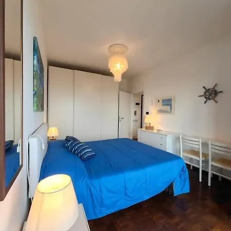Apartamento Rivamarsud - Casa Fronte Mare - Parking Privato, Aria Condizionata