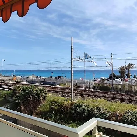 Apartamento Rivamarsud - Casa Fronte Mare - Parking Privato, Aria Condizionata