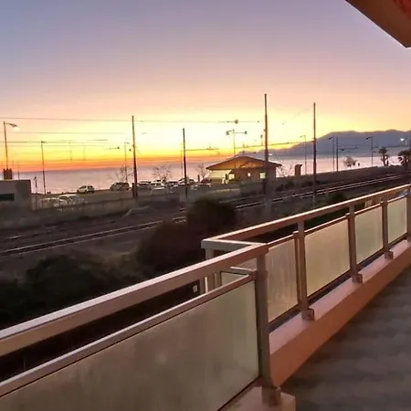 Rivamarsud - Casa Fronte Mare - Parking Privato, Aria Condizionata *
