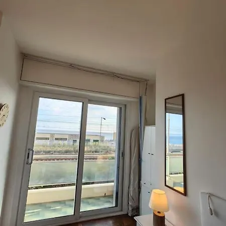 Rivamarsud - Casa Fronte Mare - Parking Privato, Aria Condizionata Bordighera