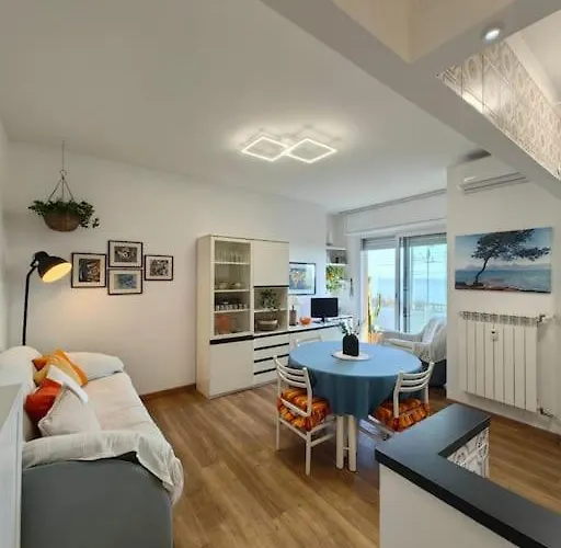 Rivamarsud - Casa Fronte Mare - Parking Privato, Aria Condizionata *