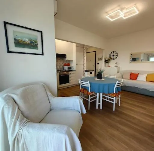 Rivamarsud - Casa Fronte Mare - Parking Privato, Aria Condizionata * Bordighera